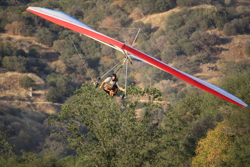 File:Scotty hangglide.jpg