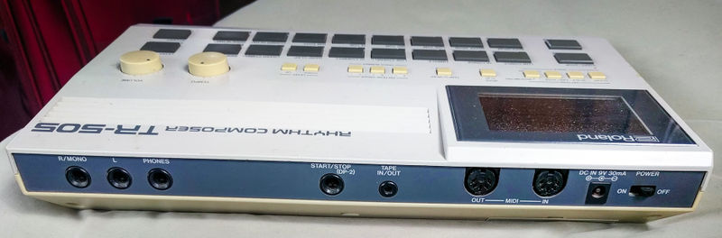 File:Roland TR-505 drum machine rearview.jpg